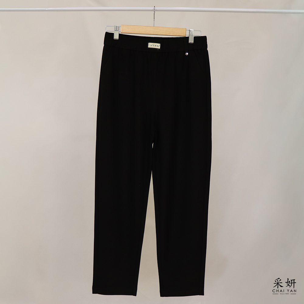 字母布標綴飾鬆緊腰窄管長褲