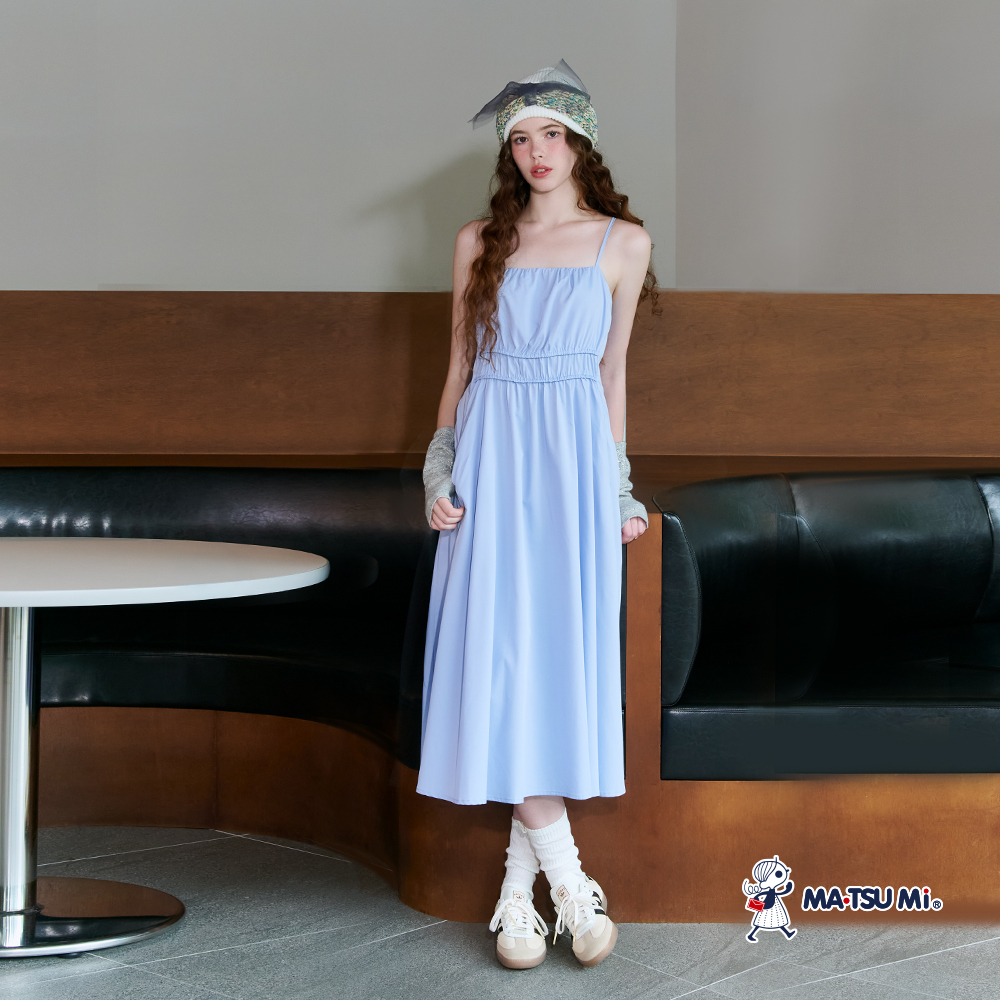 MA‧TSU Mi 鬆緊抽皺感收腰後綁帶吊帶洋裝(水藍.黑)