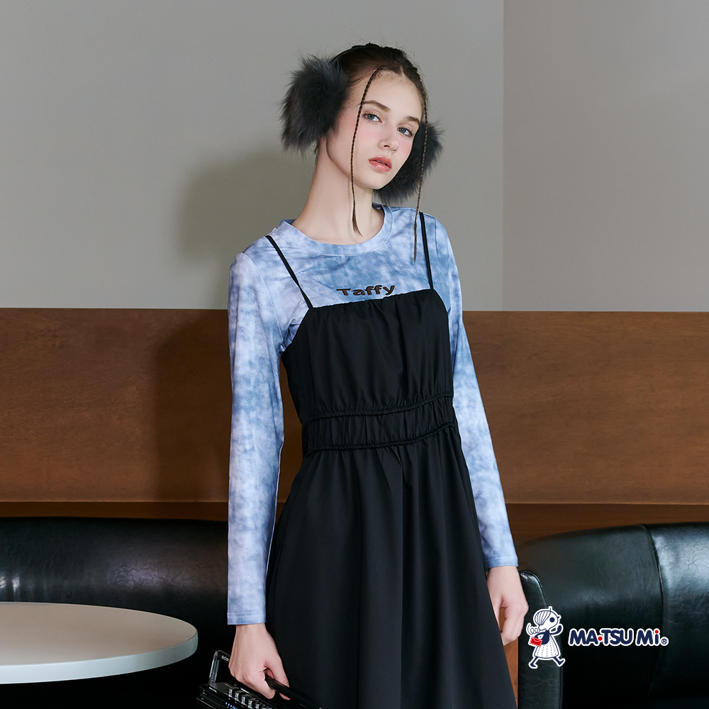 MA‧TSU Mi 時髦暈染感LOGO長袖短版上衣(水藍)