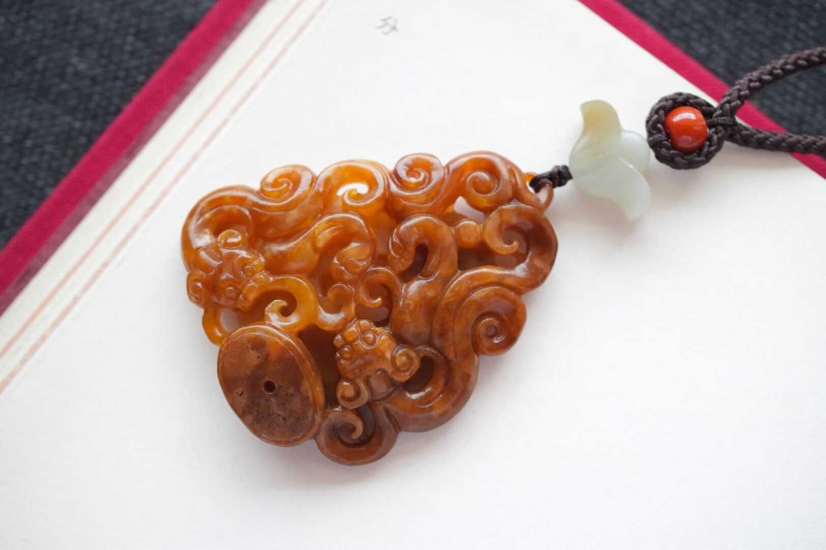 96448 和田玉籽料“仿古龍紋蝶佩”掛件