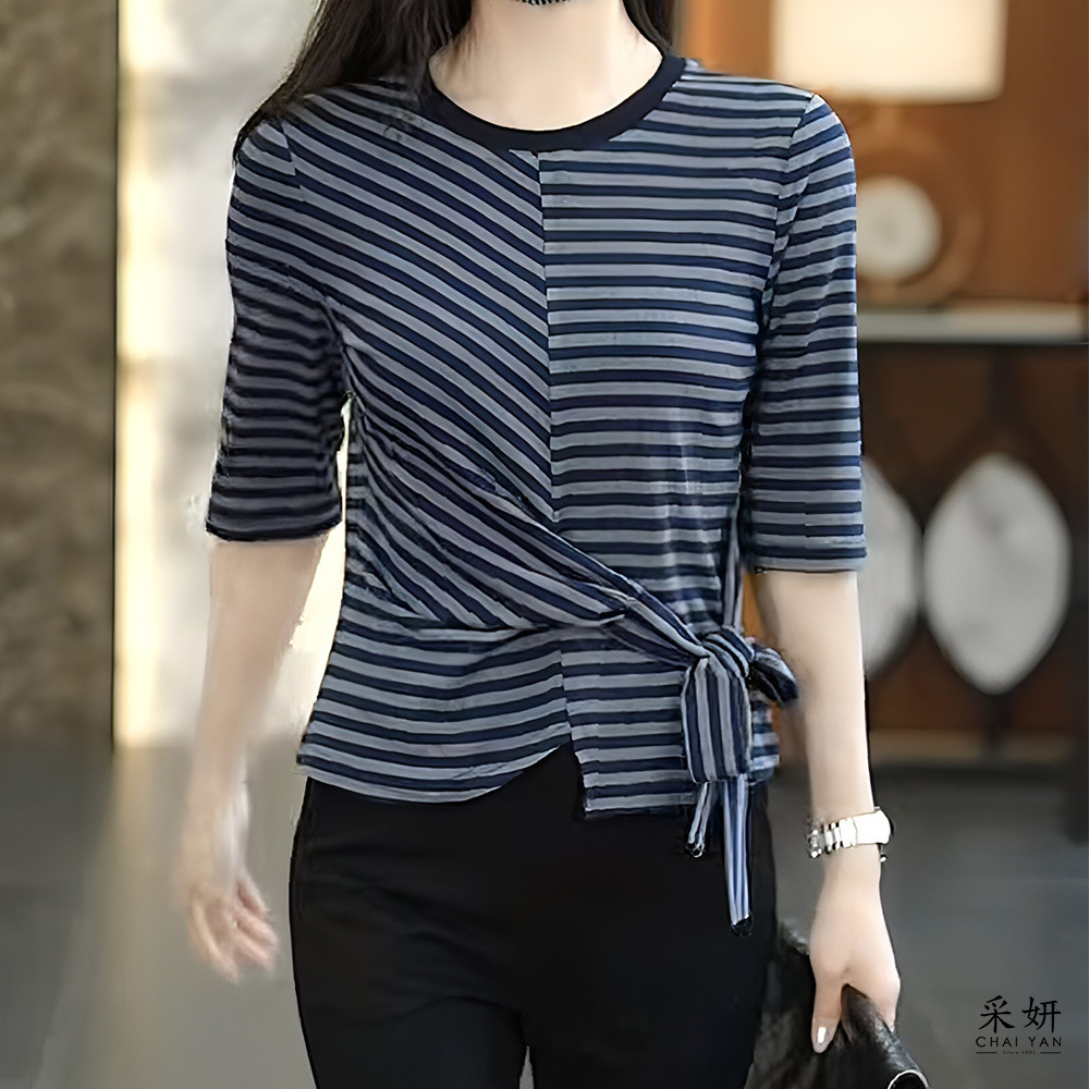 條紋不規則綁帶圓領七分袖上衣