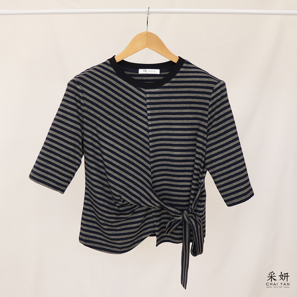 條紋不規則綁帶圓領七分袖上衣
