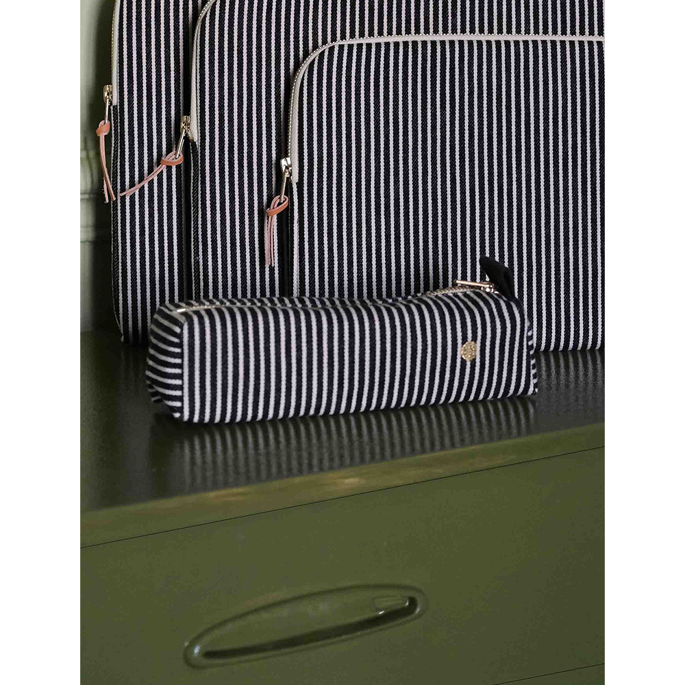 法國La cerise sur le gâteau 有機棉防水筆袋-黑條紋