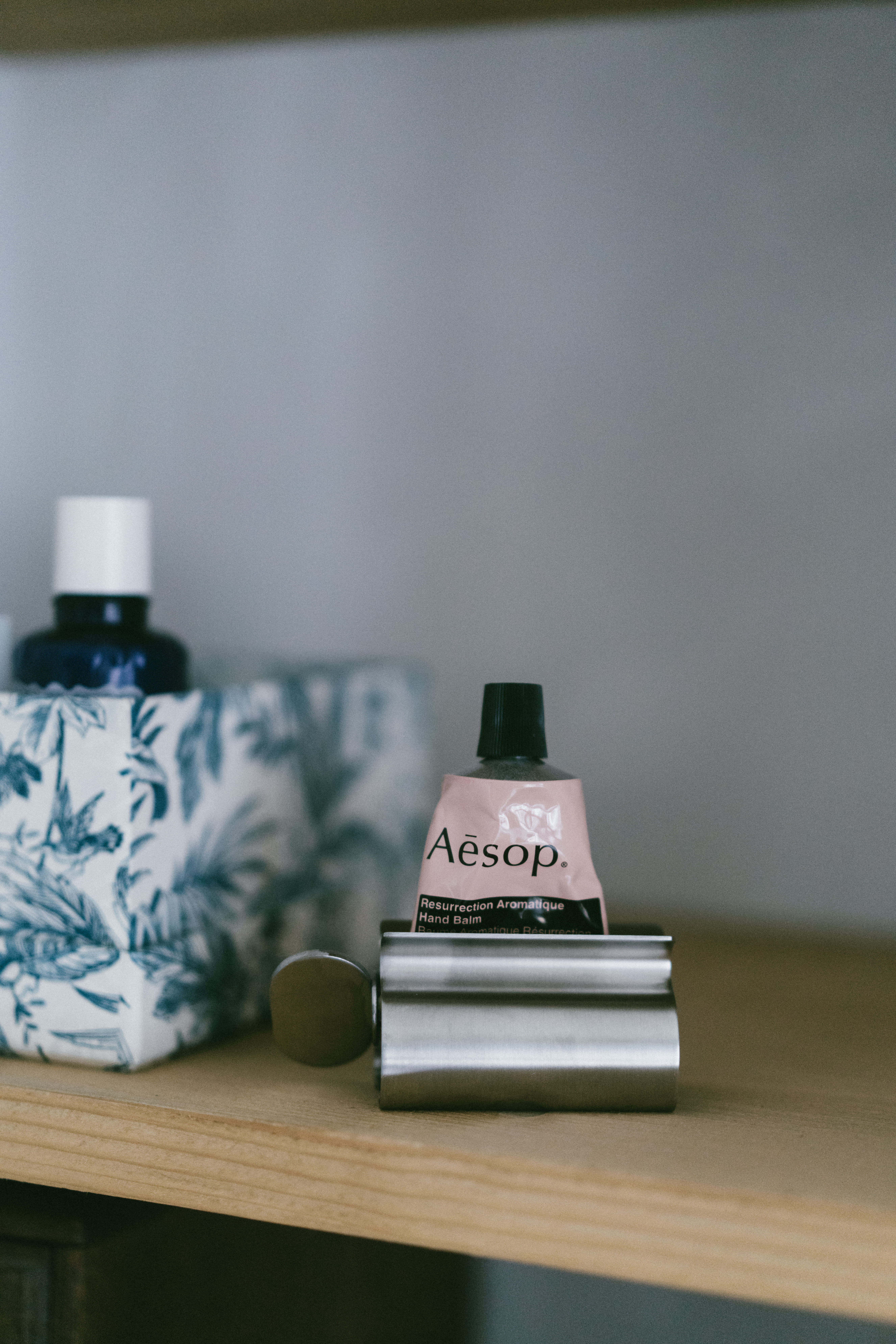 日本DULTON不鏽鋼捲動式牙膏／乳液擠管器