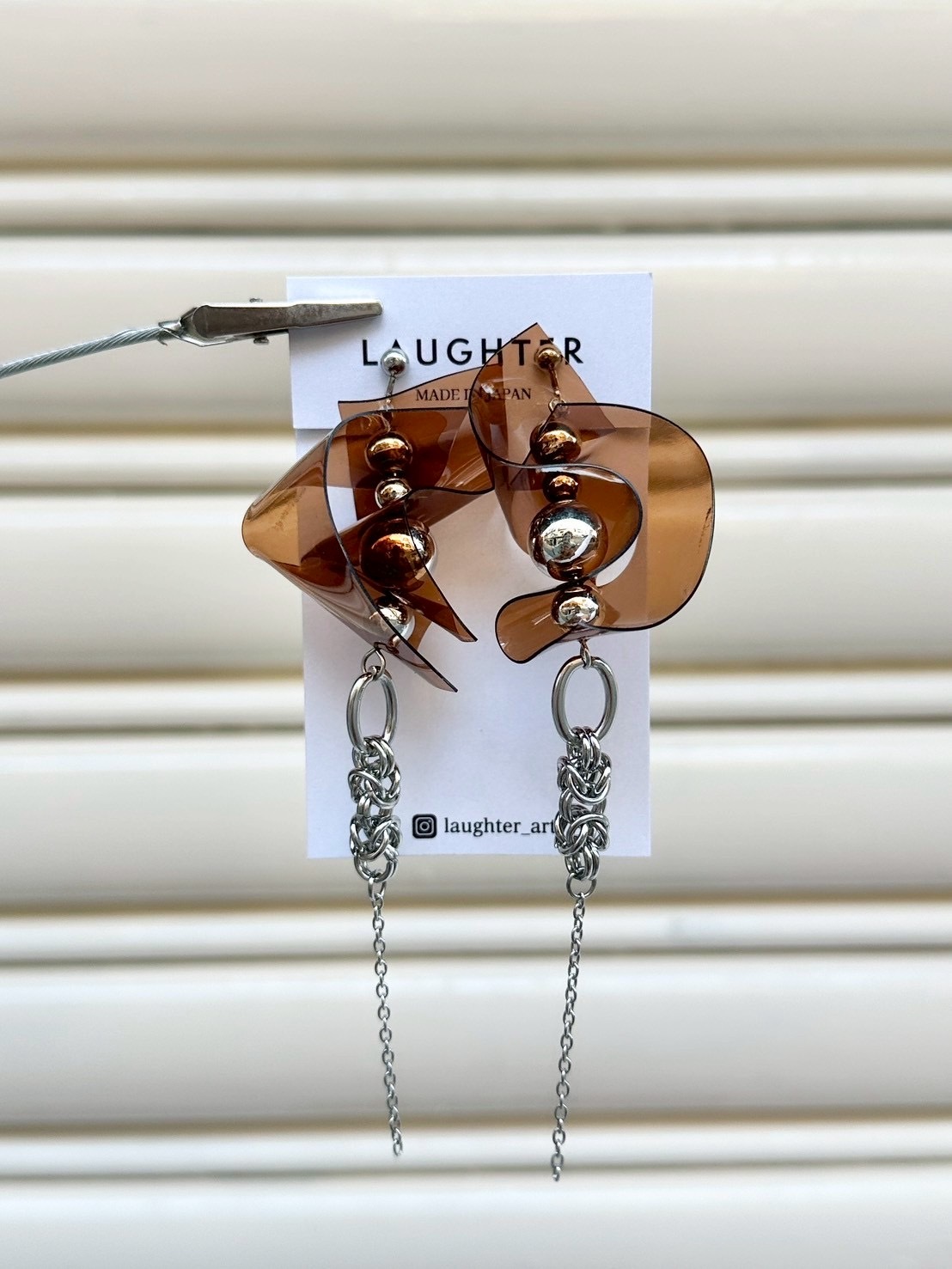 [LAUGHTER] PVC耳環 | 棕色耳夾 | NO.329