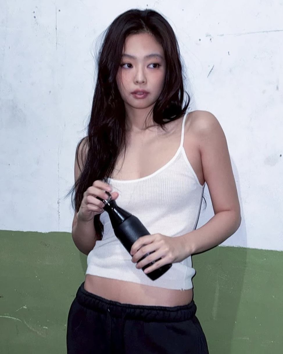 STANLEY1913 x JENNIE Midnight Ruby 奢華 聯名水壺 2款