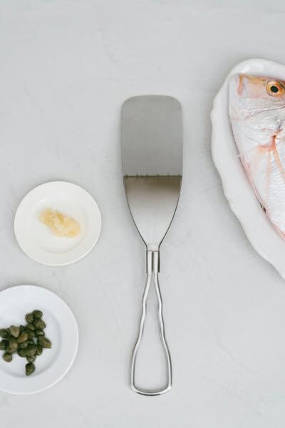 貝印 KAI 不鏽鋼薄款加長型平鏟