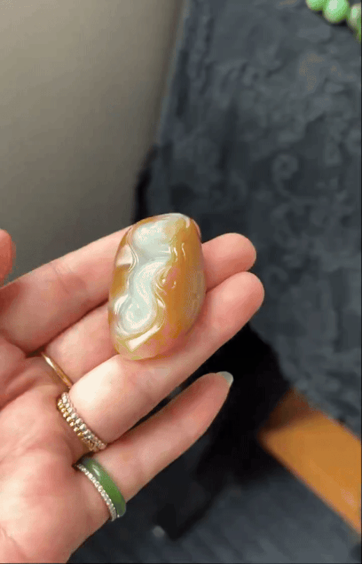 96737 和田玉新疆金山糖掛件