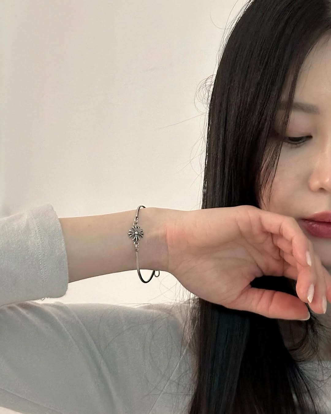 【現貨】韓國代購 OFUSE Cross Round Bracelet 克羅心風 十字架 手鍊式 手環