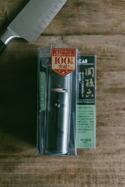 貝印 KAI 日本製關孫六鑽石陶瓷磨刀器