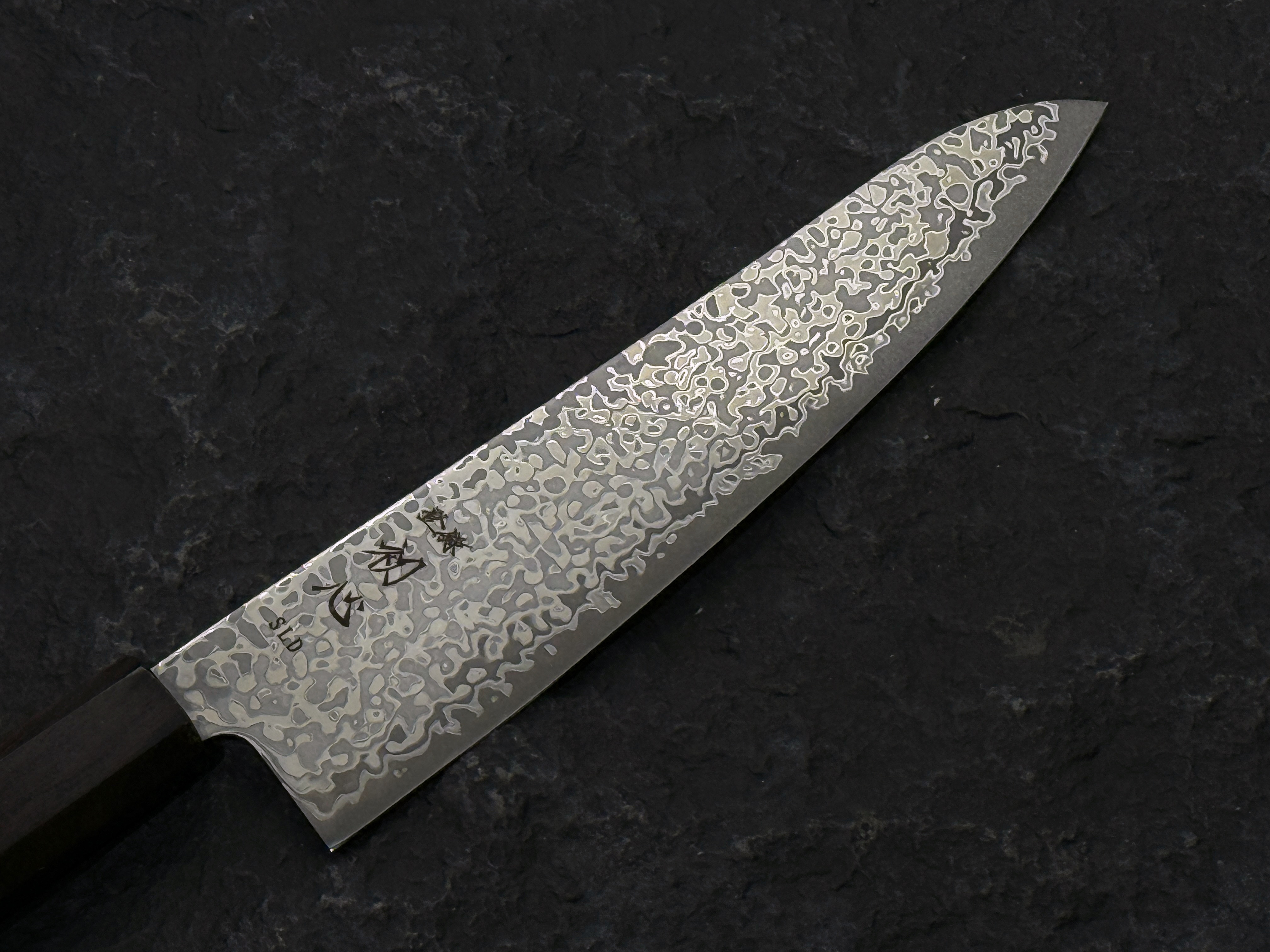 初心 光 SLD 大馬士革鋼 黑染 牛刀 黑檀柄