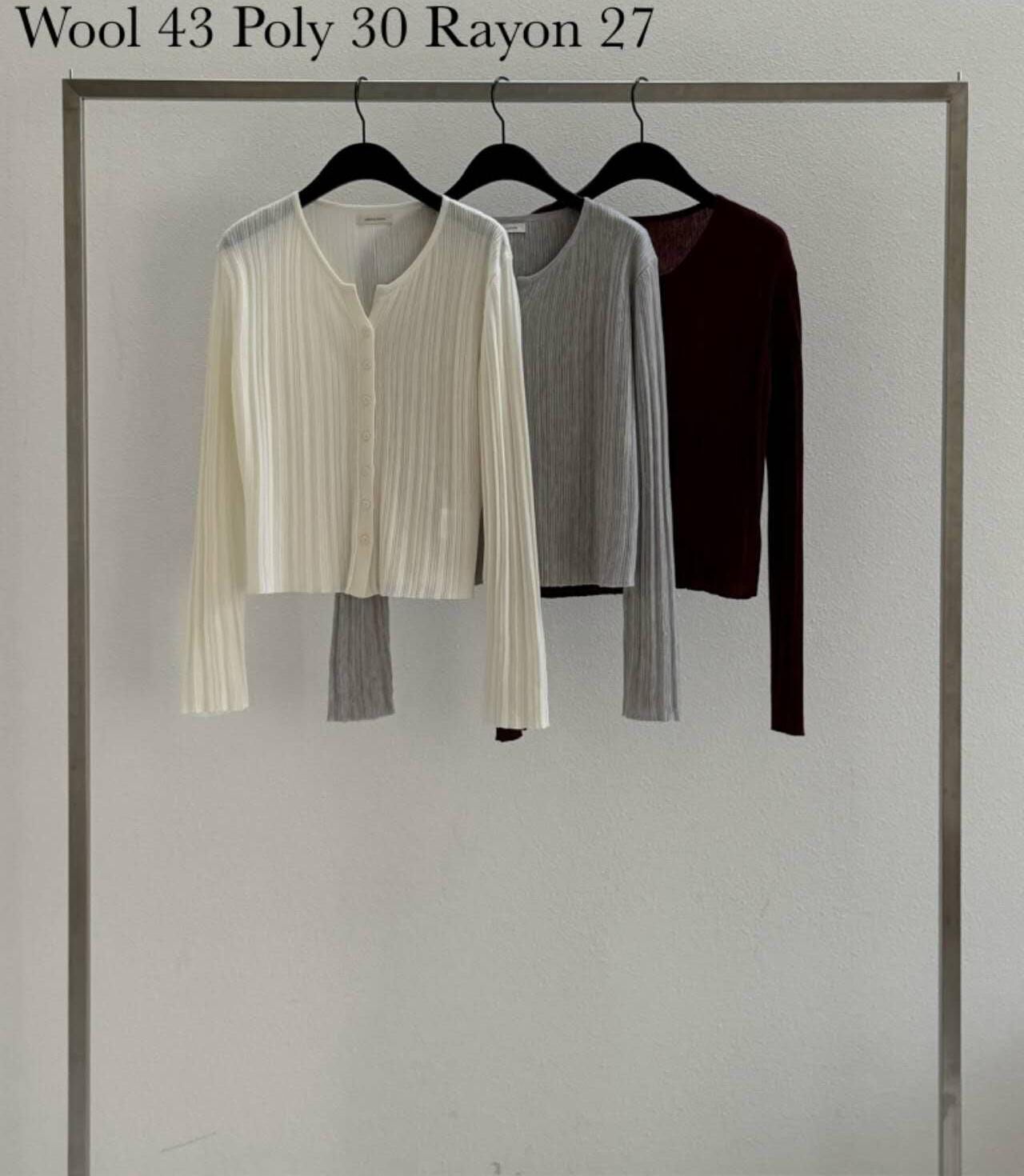 DR5018 暗直紋排扣薄長袖上衣