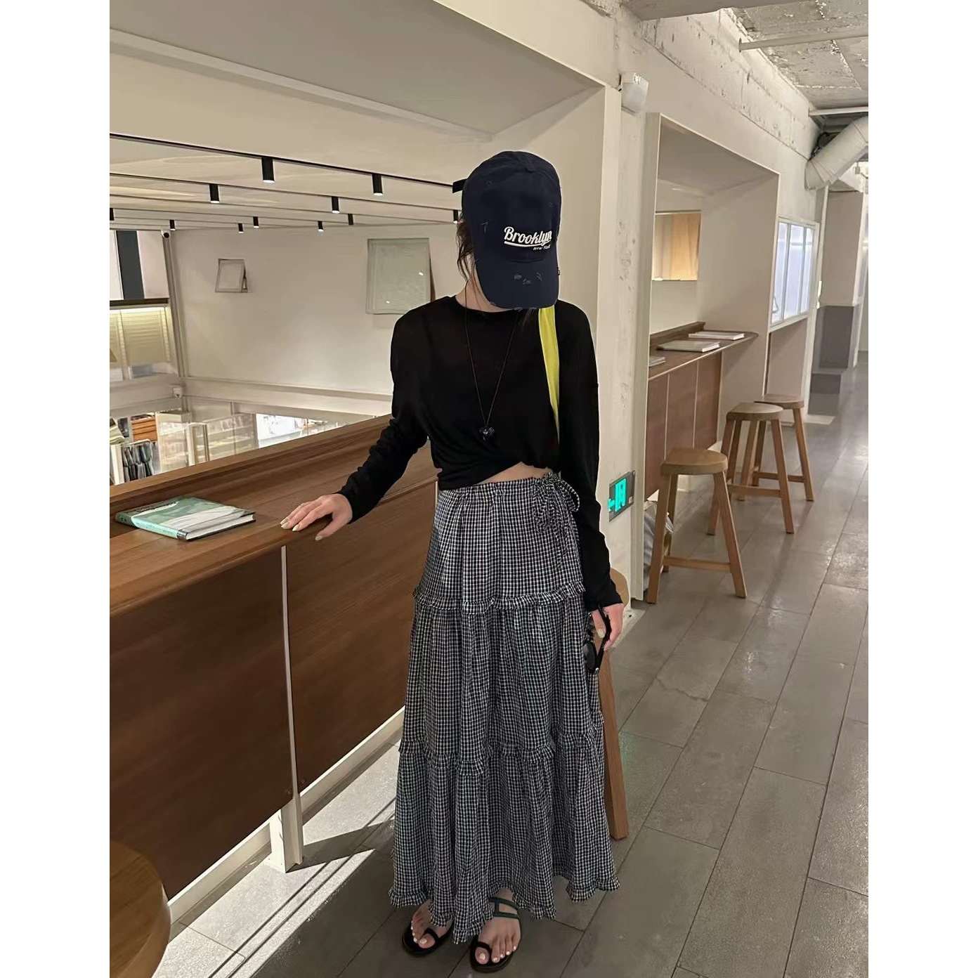 9W23 減齡感格紋綁帶蛋糕裙 一色