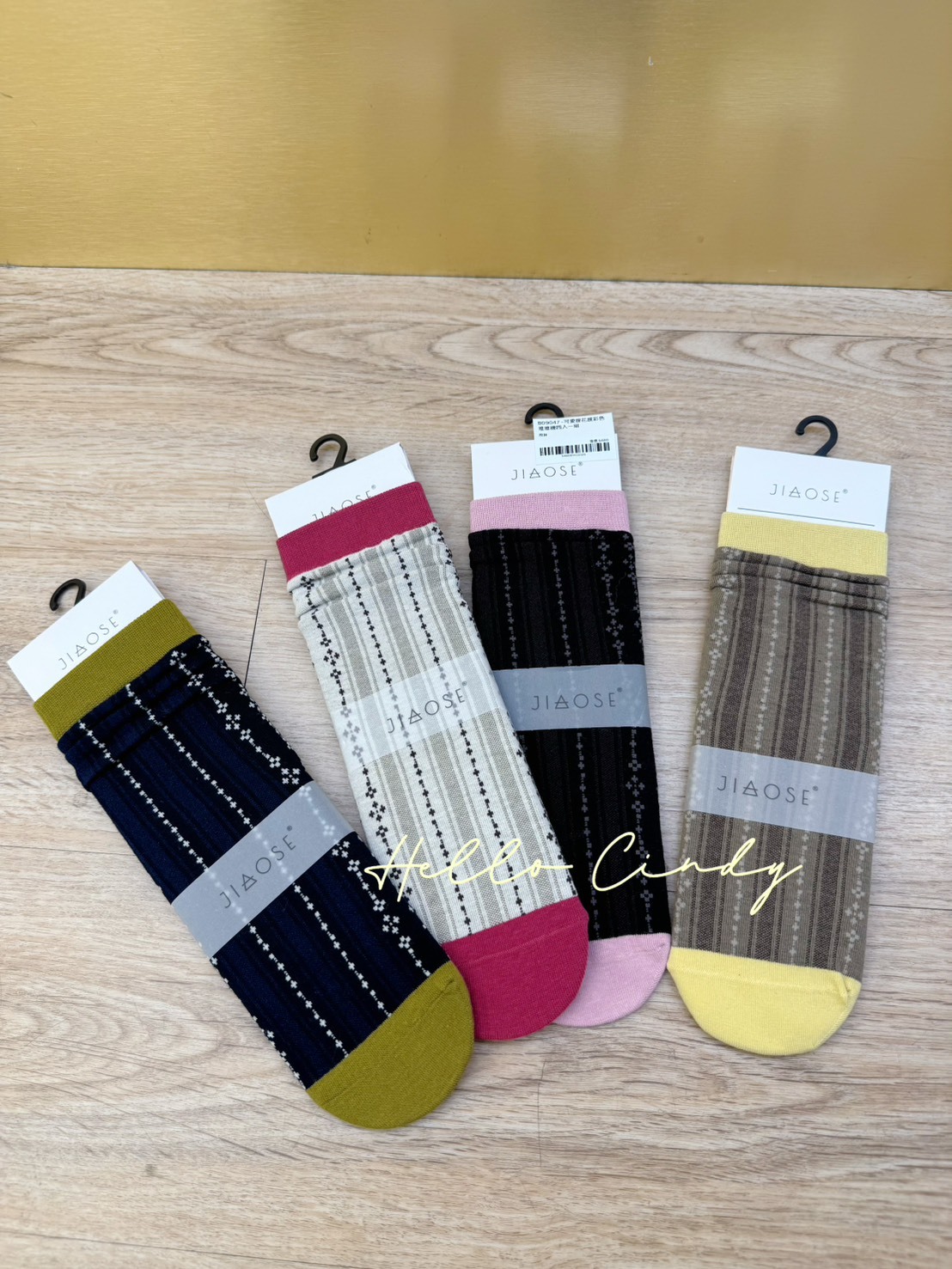 B09047 -可愛提花感彩色堆堆襪四入一組