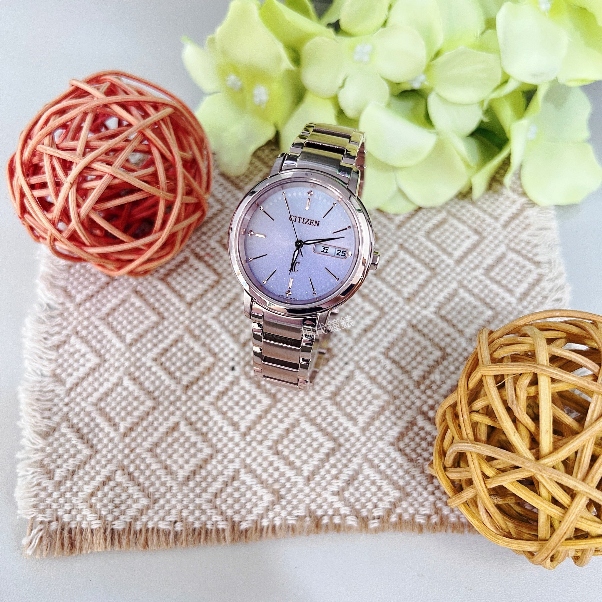 【CITIZEN 星辰】XC EW2426-54X 32.5mm Modern Watch