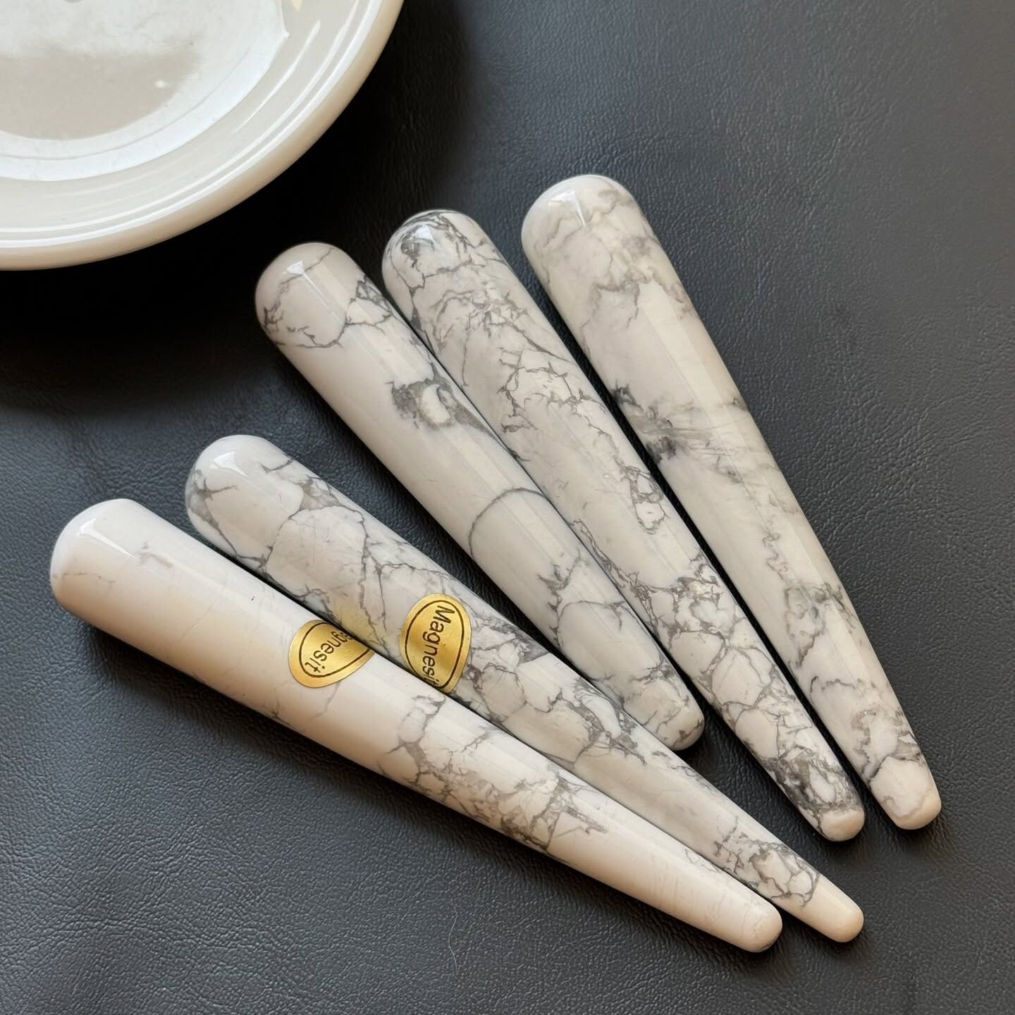 [原石] 白松石 穴道按摩棒 水晶美容儀 水晶按摩棒