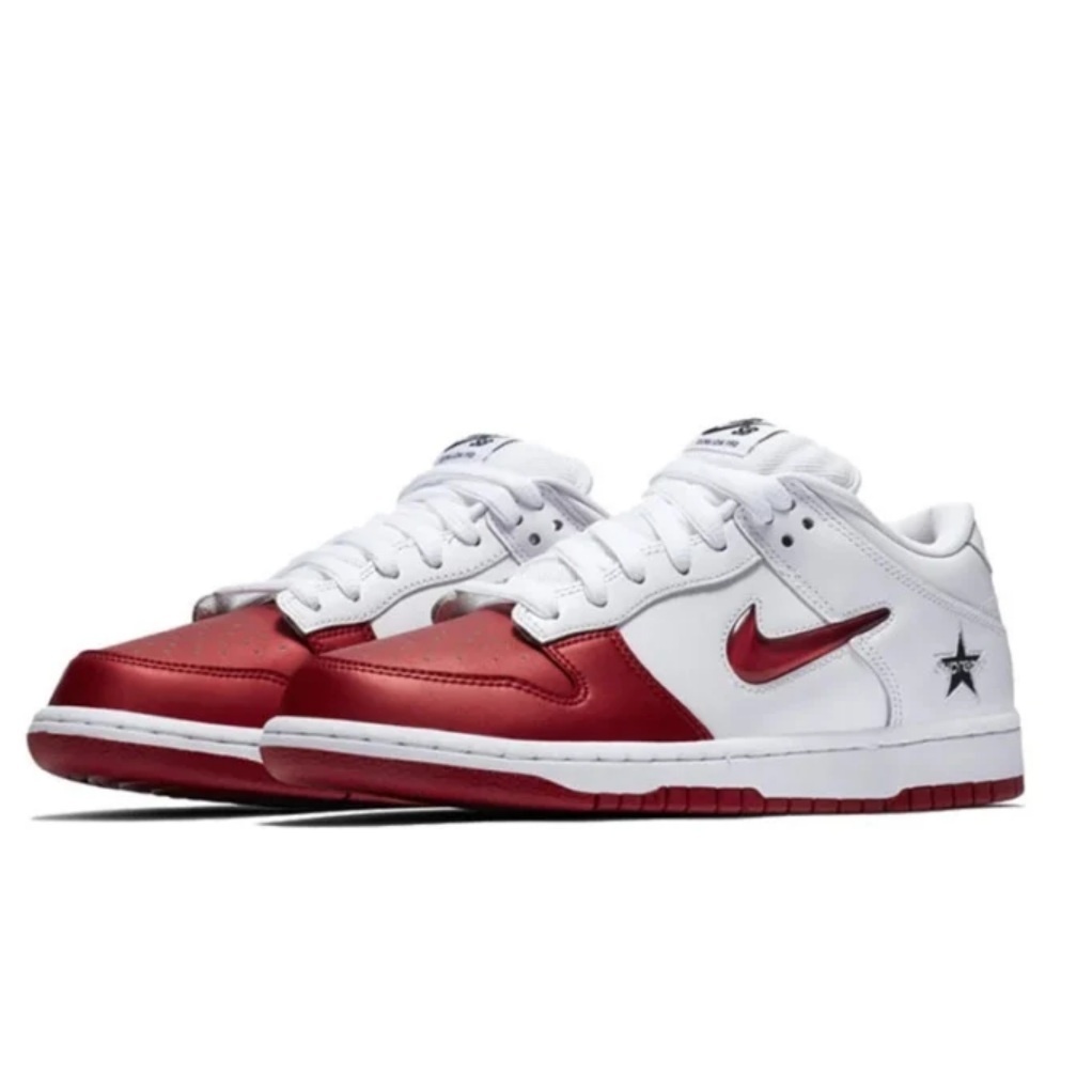 SUPREME NIKE DUNK SB SIZE FULL SIZE