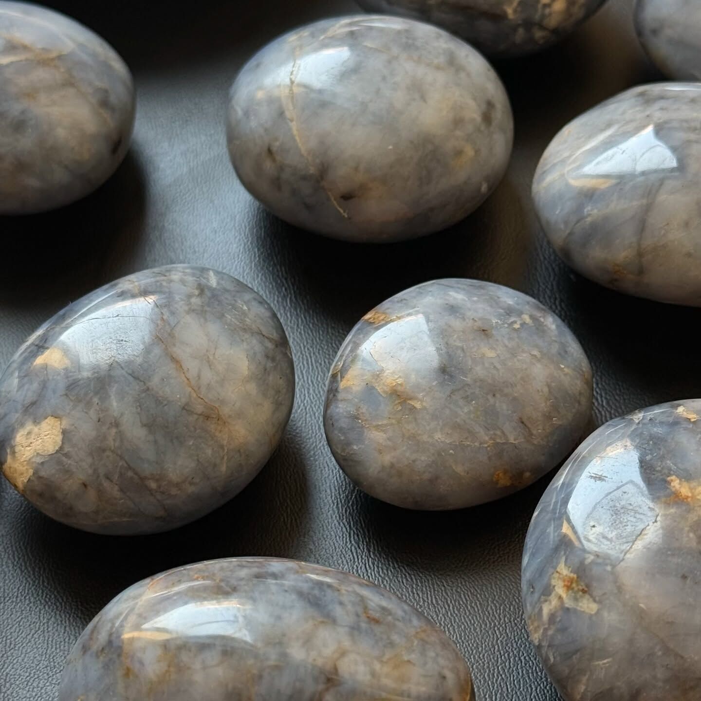 [原石] 非洲藍蛋白石 水晶把玩