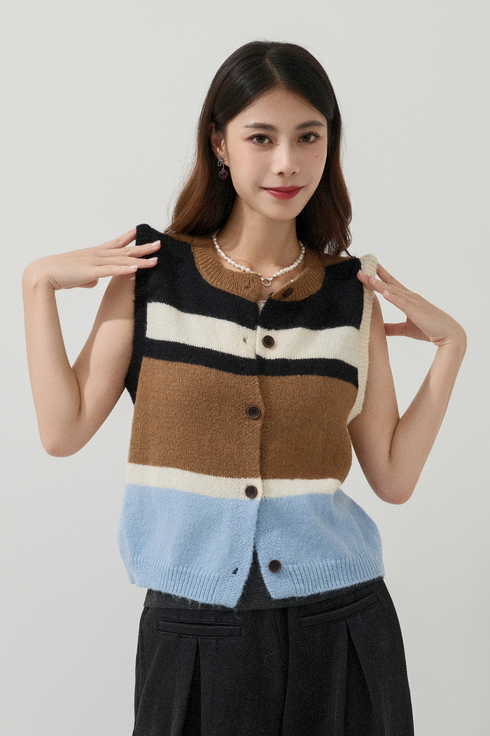 粗幼撞色間冷背心外套  (現貨款式）