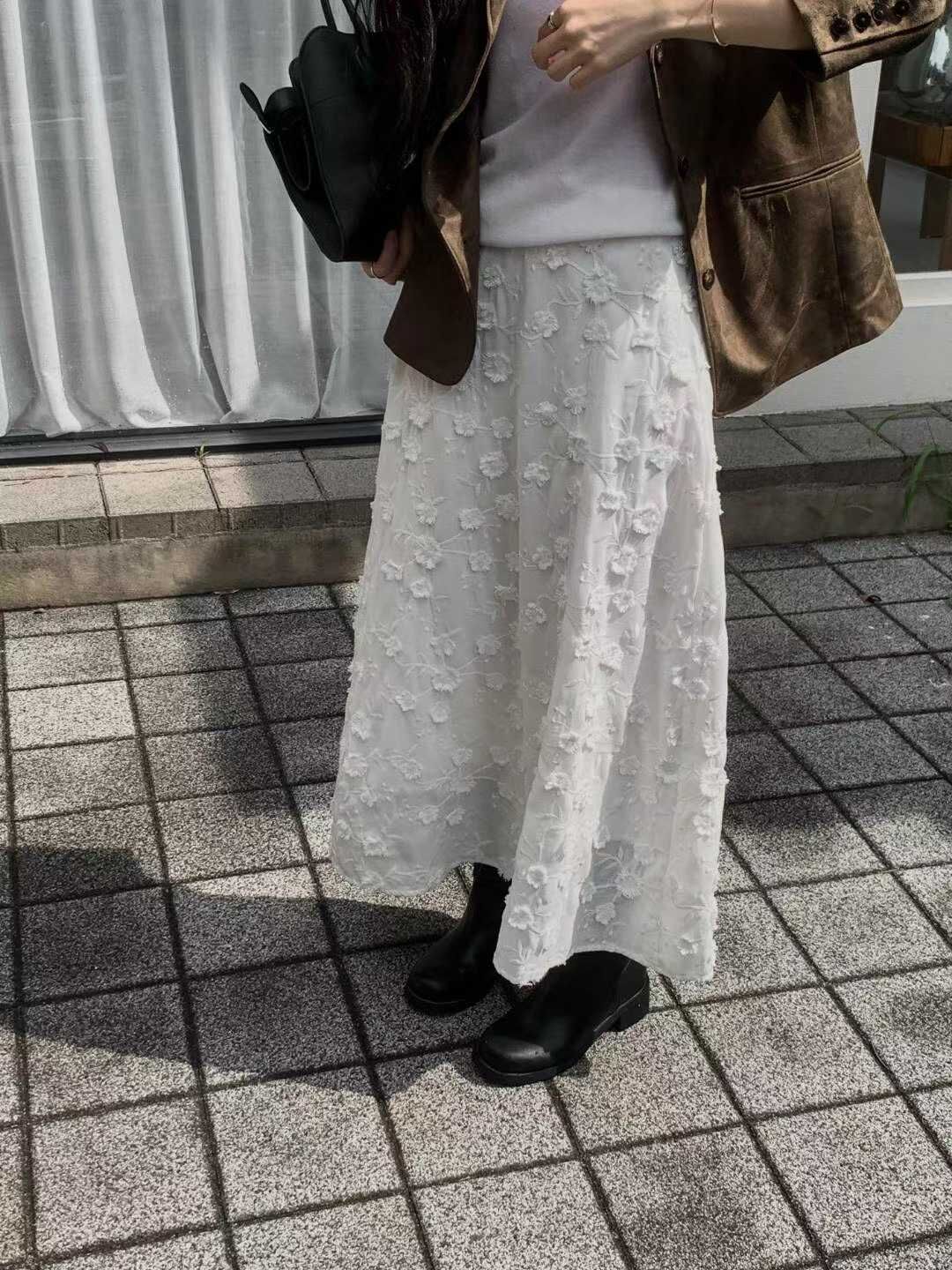 DR5063 立體花花刺綉半身長裙