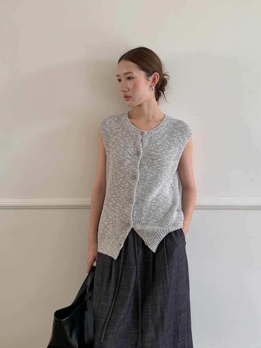 9W11 簡約感混色針織排釦背心 四色