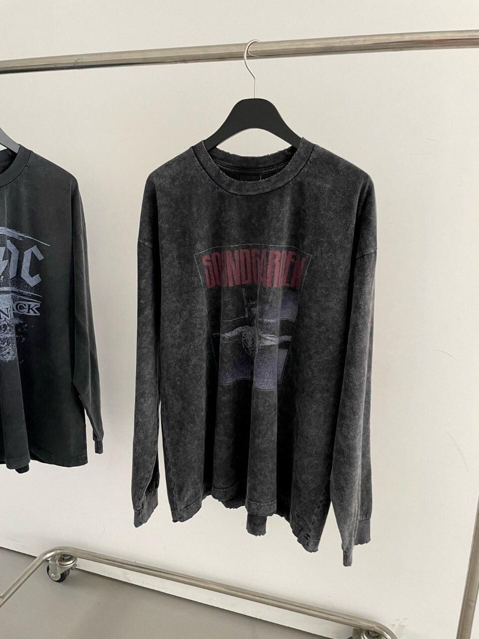 洗水英文字圖案長袖衫 ARCHIVE-376T