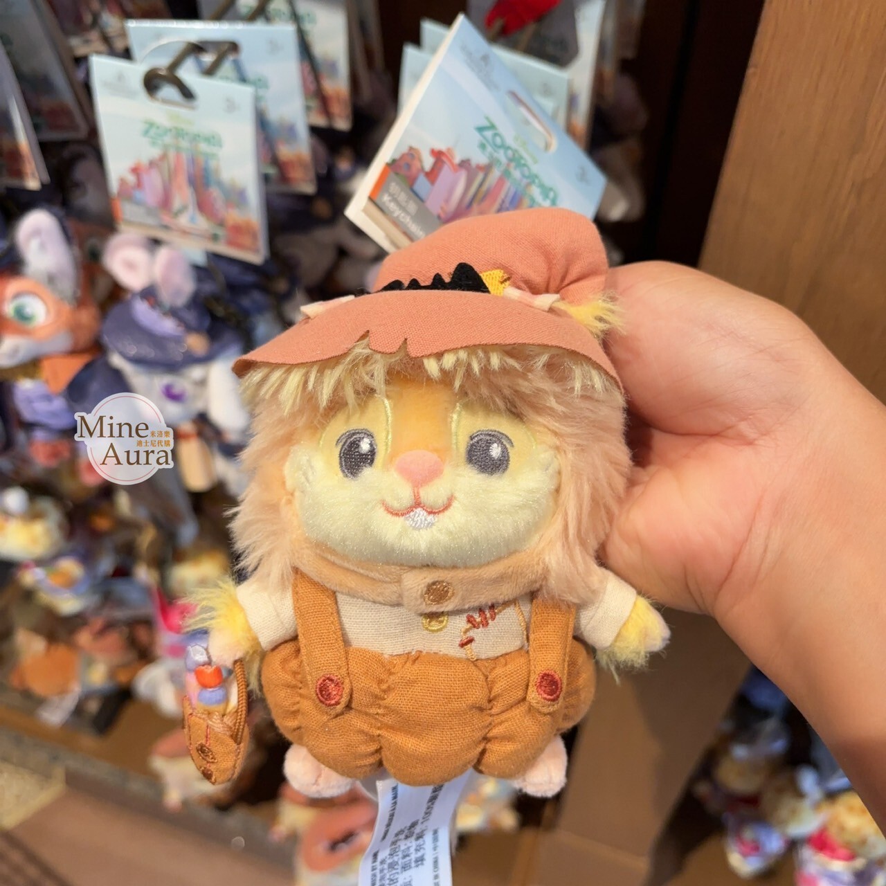 2025 萬聖節 動物方城市 Zootopia 銀行職員 旅鼠 絨毛 鑰匙圈 吊飾 -上海迪士尼樂園