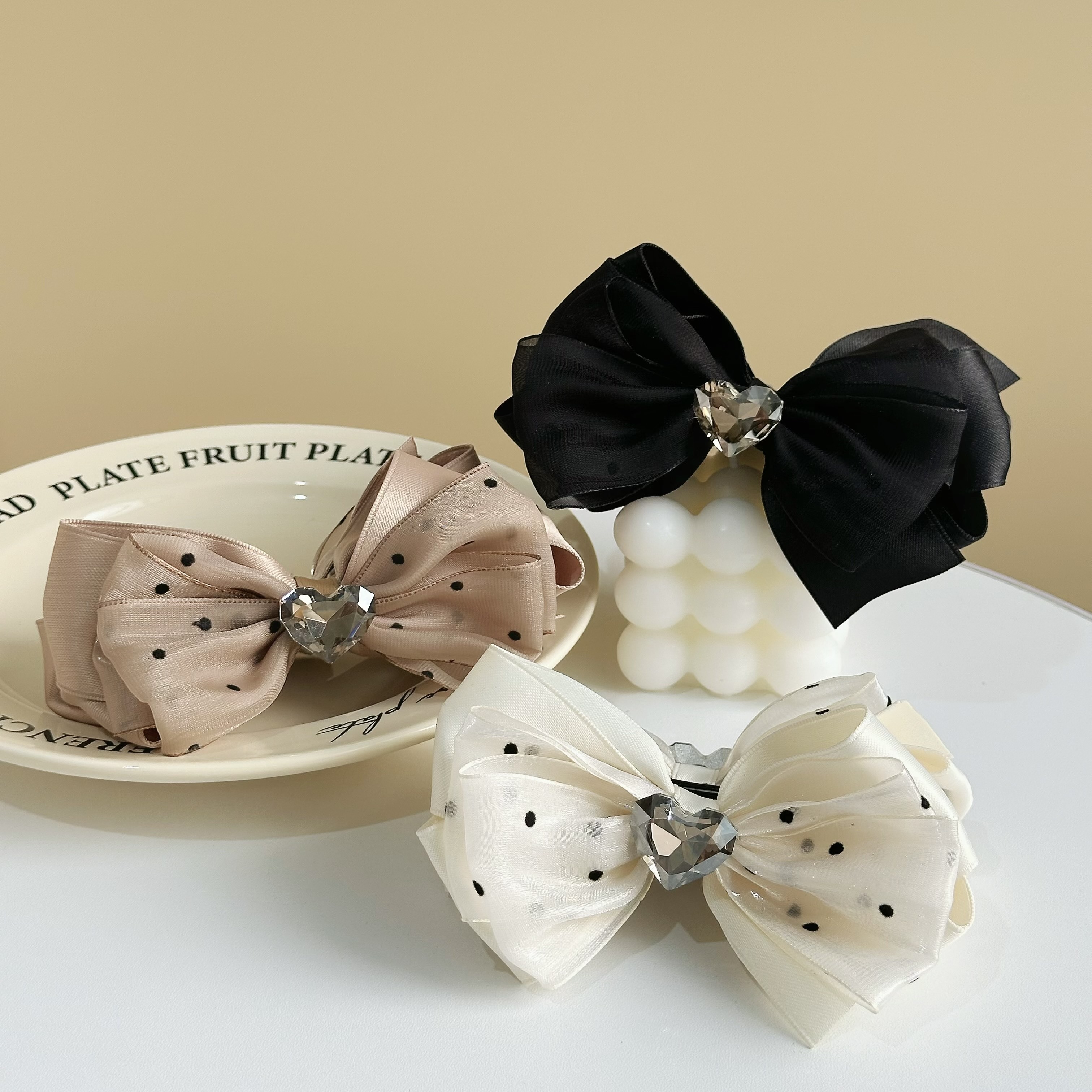 Z296愛心鑽圓點網紗香蕉夾