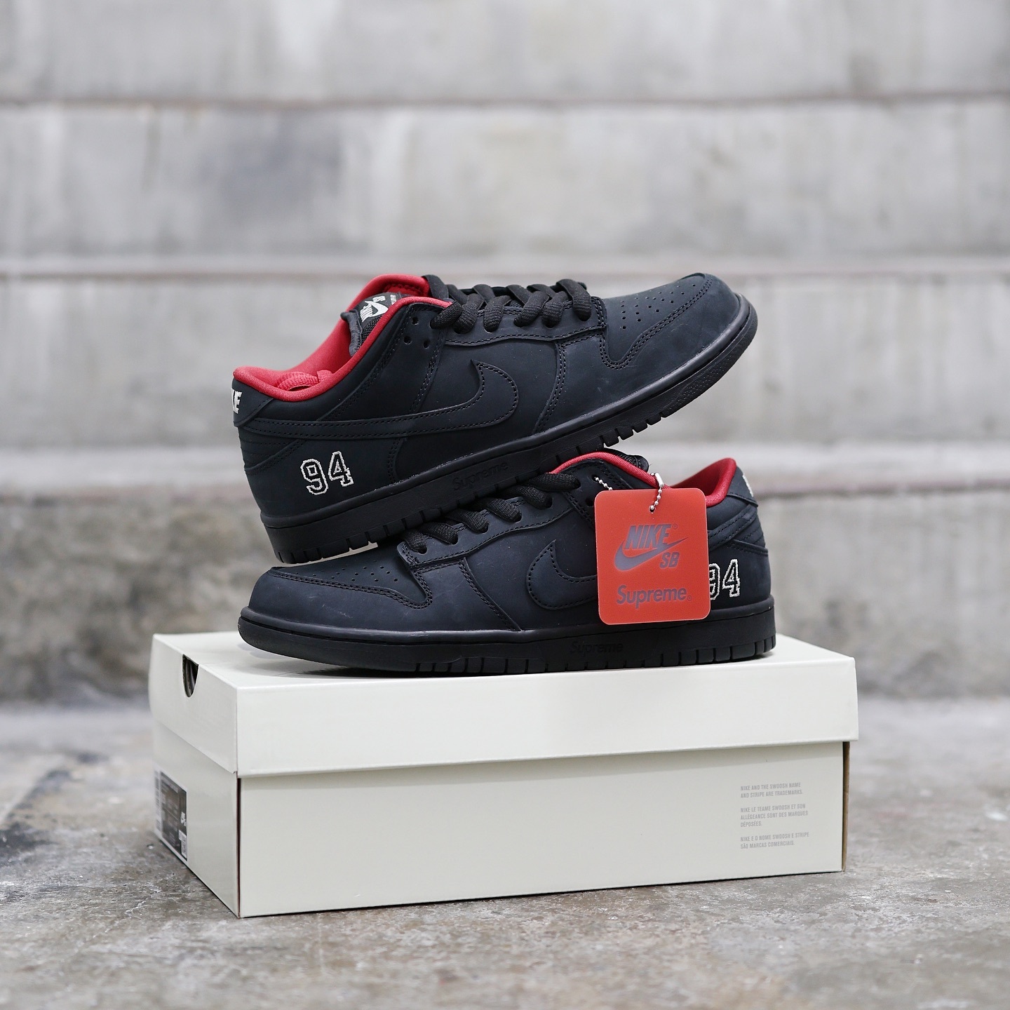 Nike SB Dunk Low x Supreme 94 Black 黑色  HQ8487-001