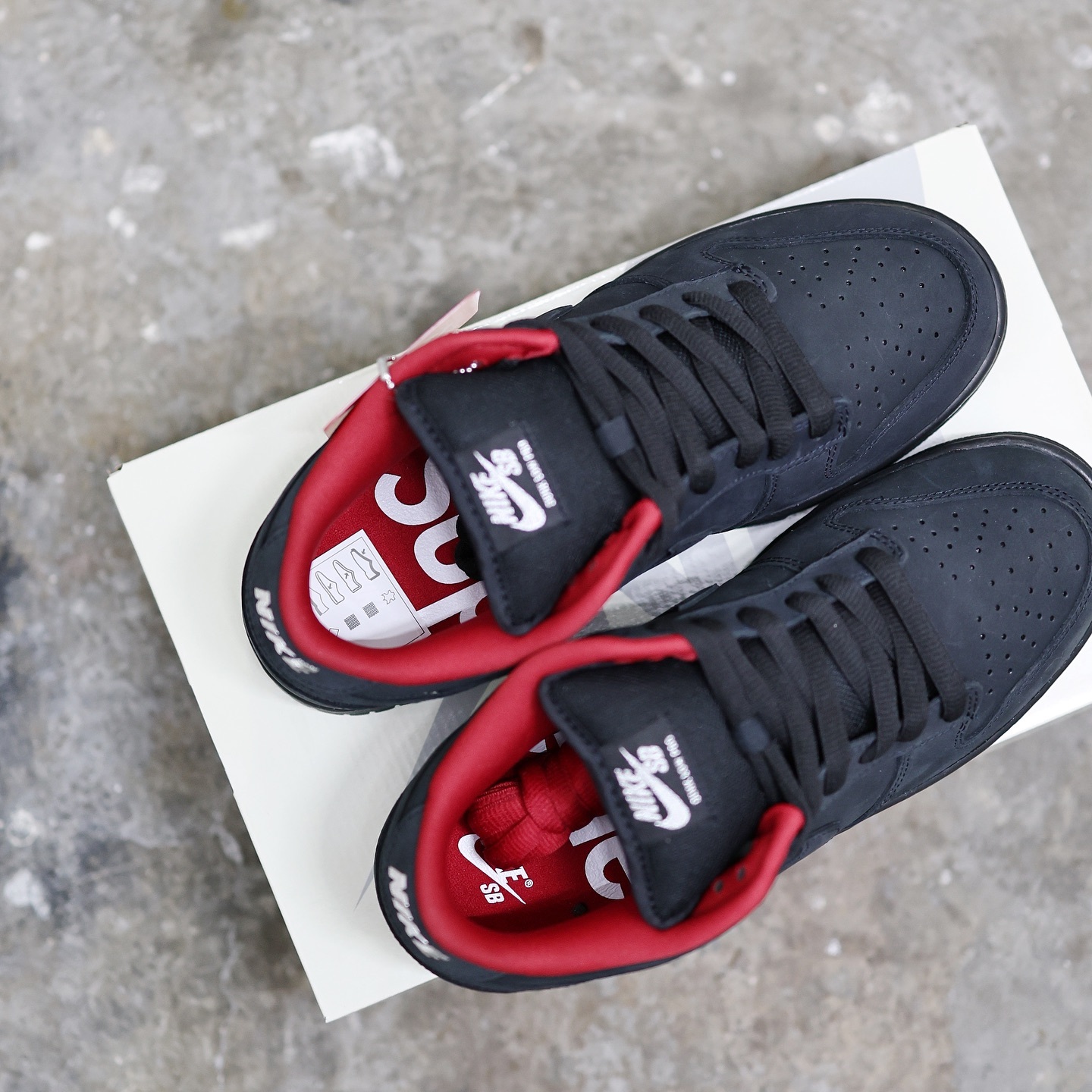 Nike SB Dunk Low x Supreme 94 Black 黑色  HQ8487-001