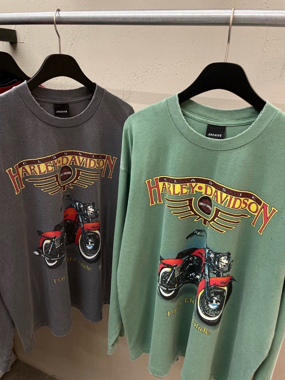 洗水英文字圖案長袖衫 ARCHIVE-384T