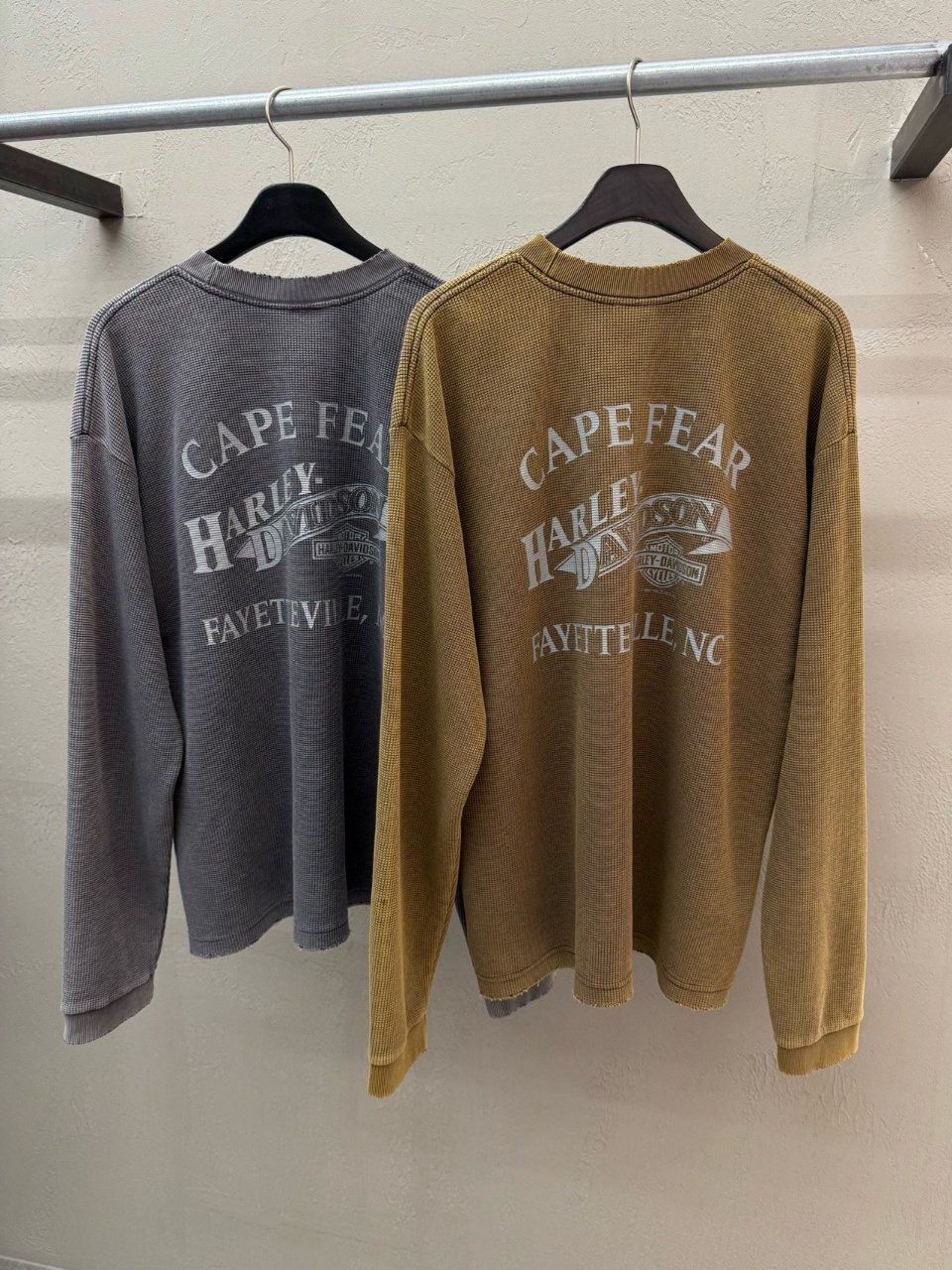 洗水英文字圖案長袖衫 ARCHIVE-386T