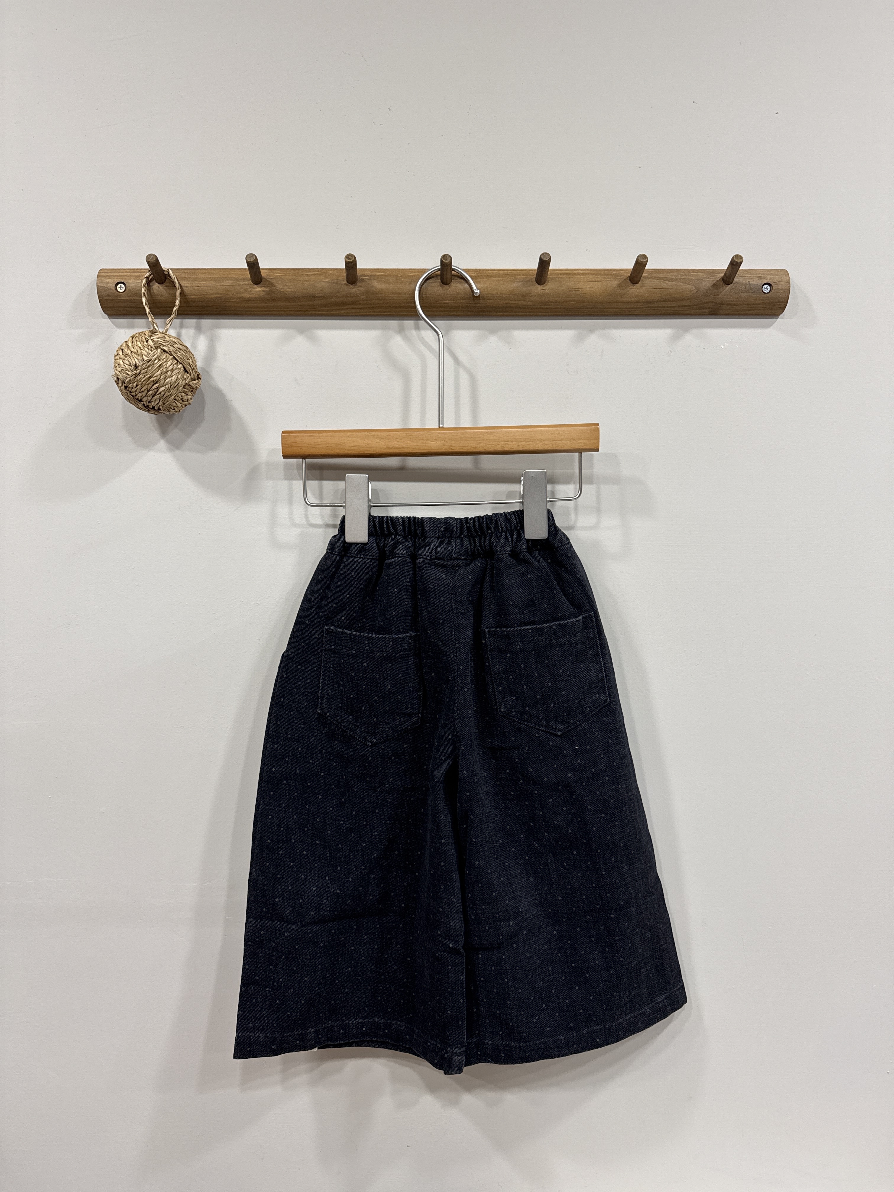 A03084點點牛仔褲