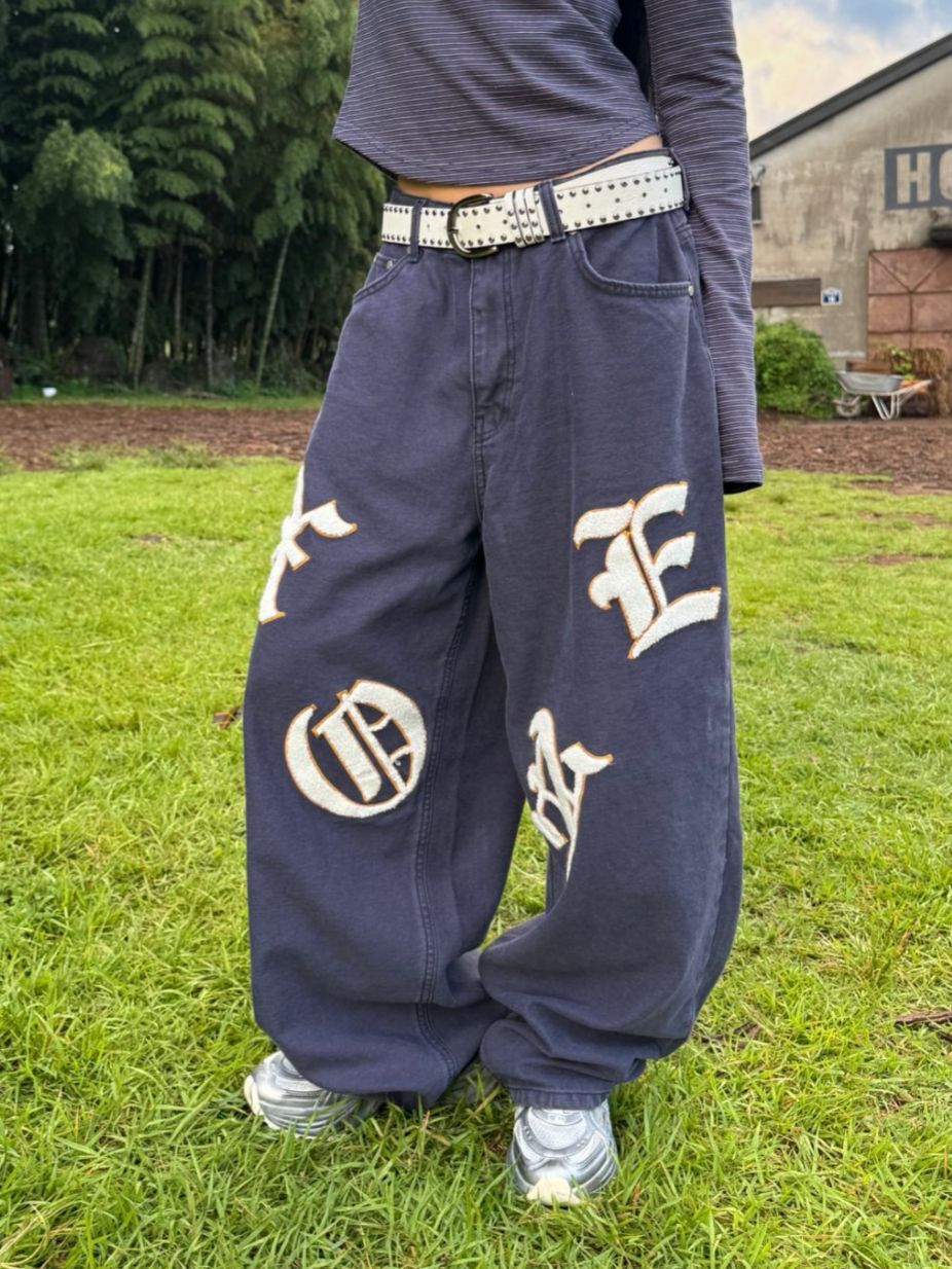 英文字鬆身牛仔褲 Seeot-076P