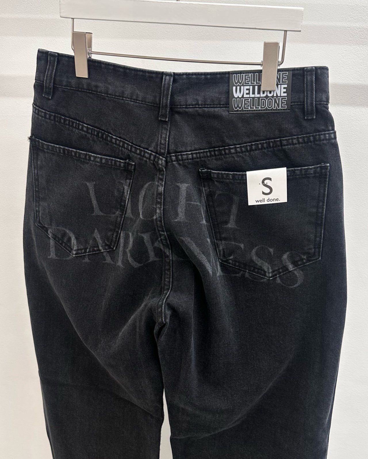 英文字鬆身牛仔褲 WD-183P