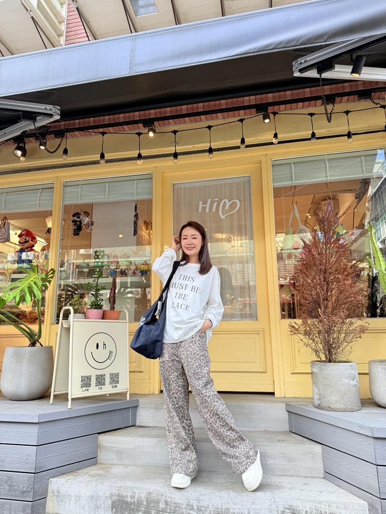 仿舊灰色豹紋長褲