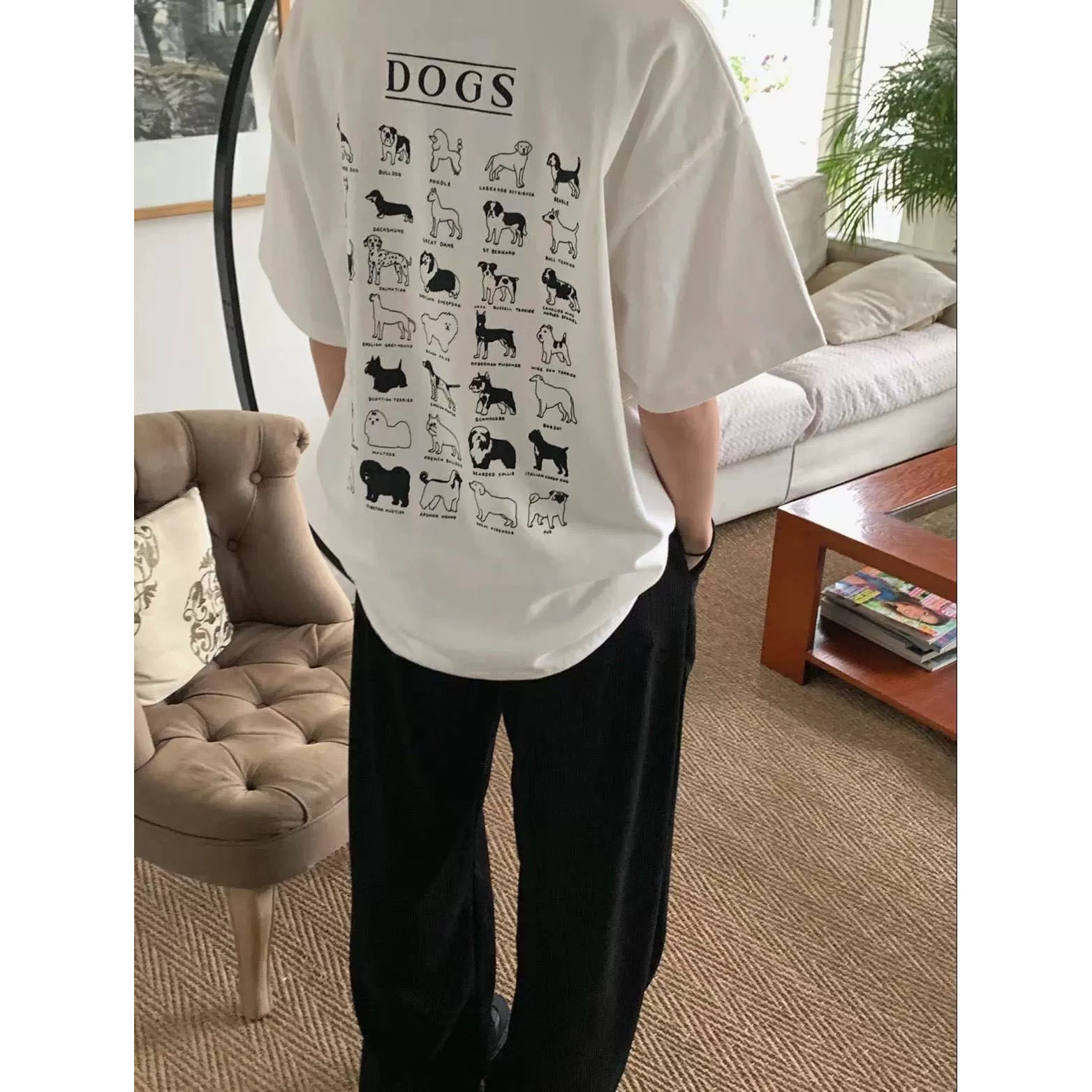 9W01經典黑白狗狗印花短棉TEE 一色