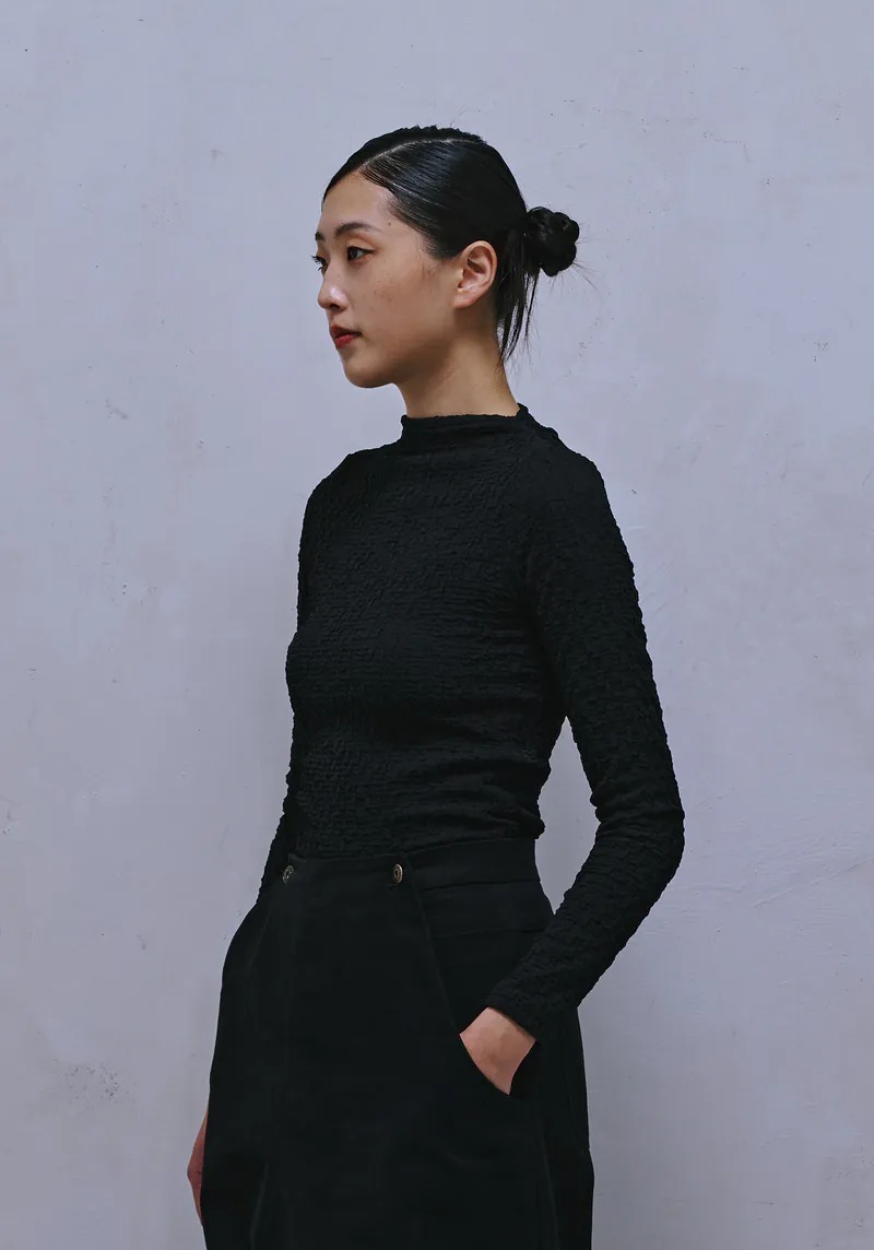 Enclave｜Texture Long-Sleeve Turtleneck Top (Black)