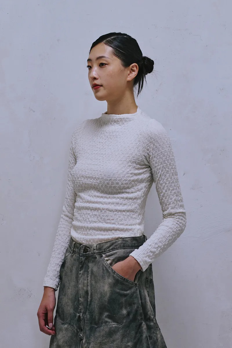 Enclave｜Texture Long-Sleeve Turtleneck Top (White)