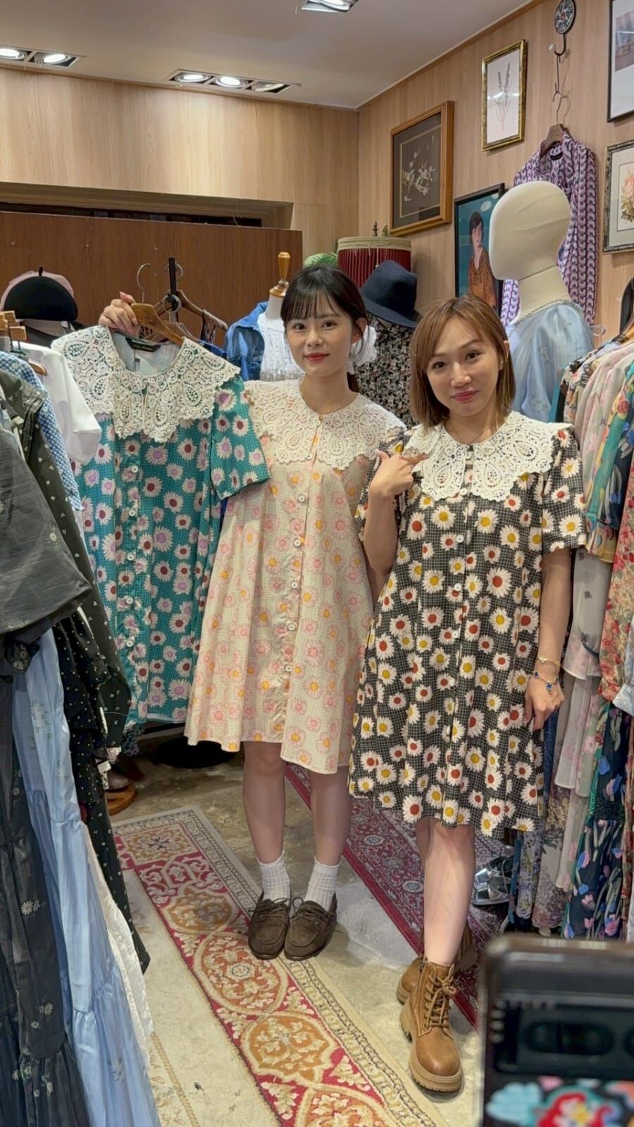 KM5027 花花通花娃娃領口袋連身裙