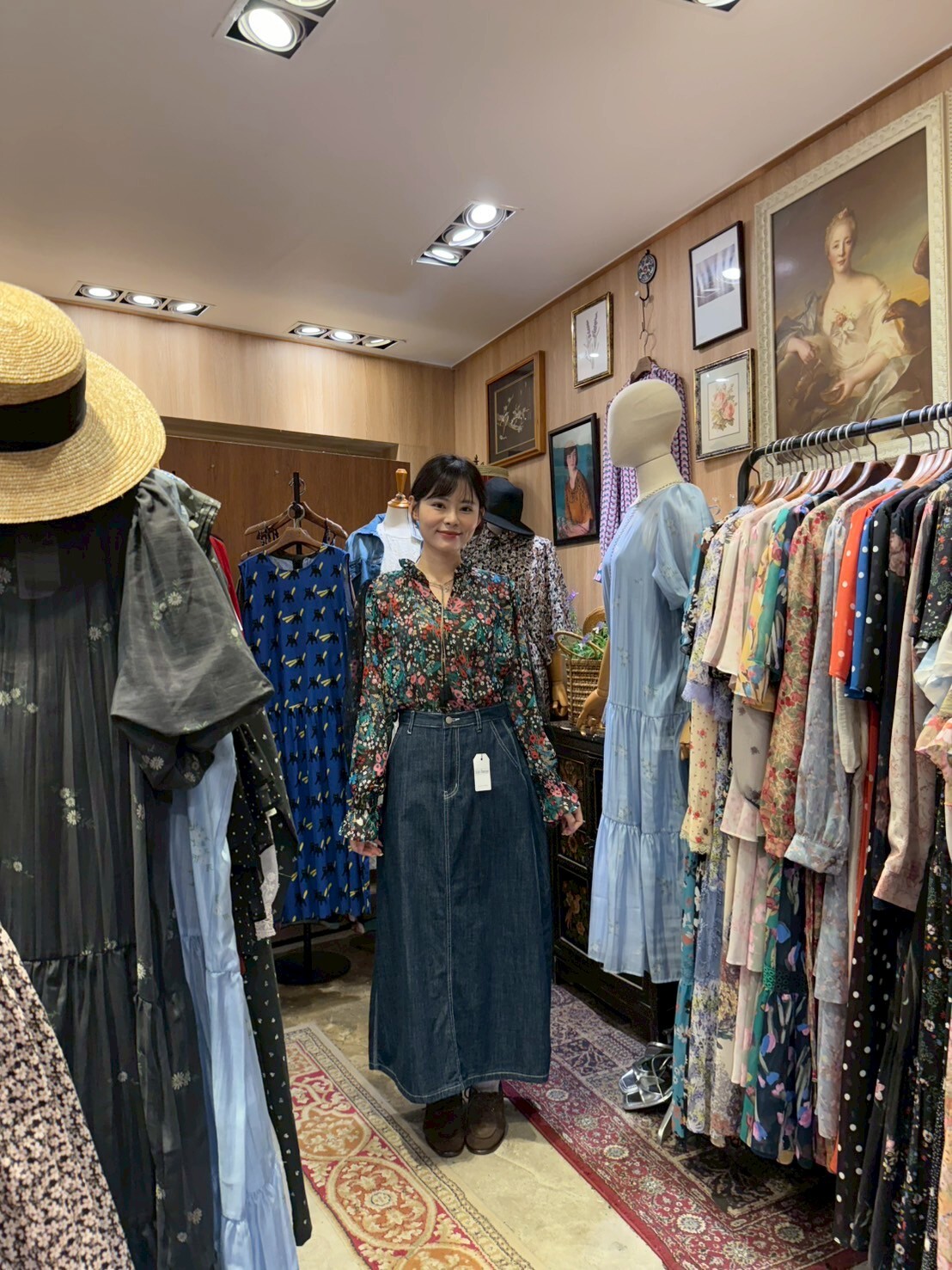 KM5001 繽紛碎花小性感蕾絲袖長袖上衣