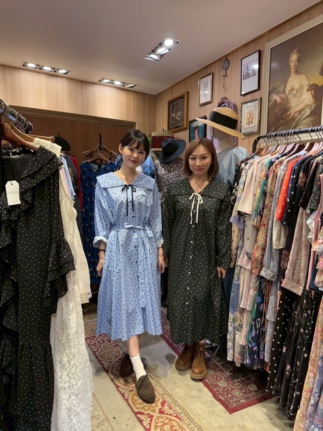 KM5033 心心點水手領排扣連身裙