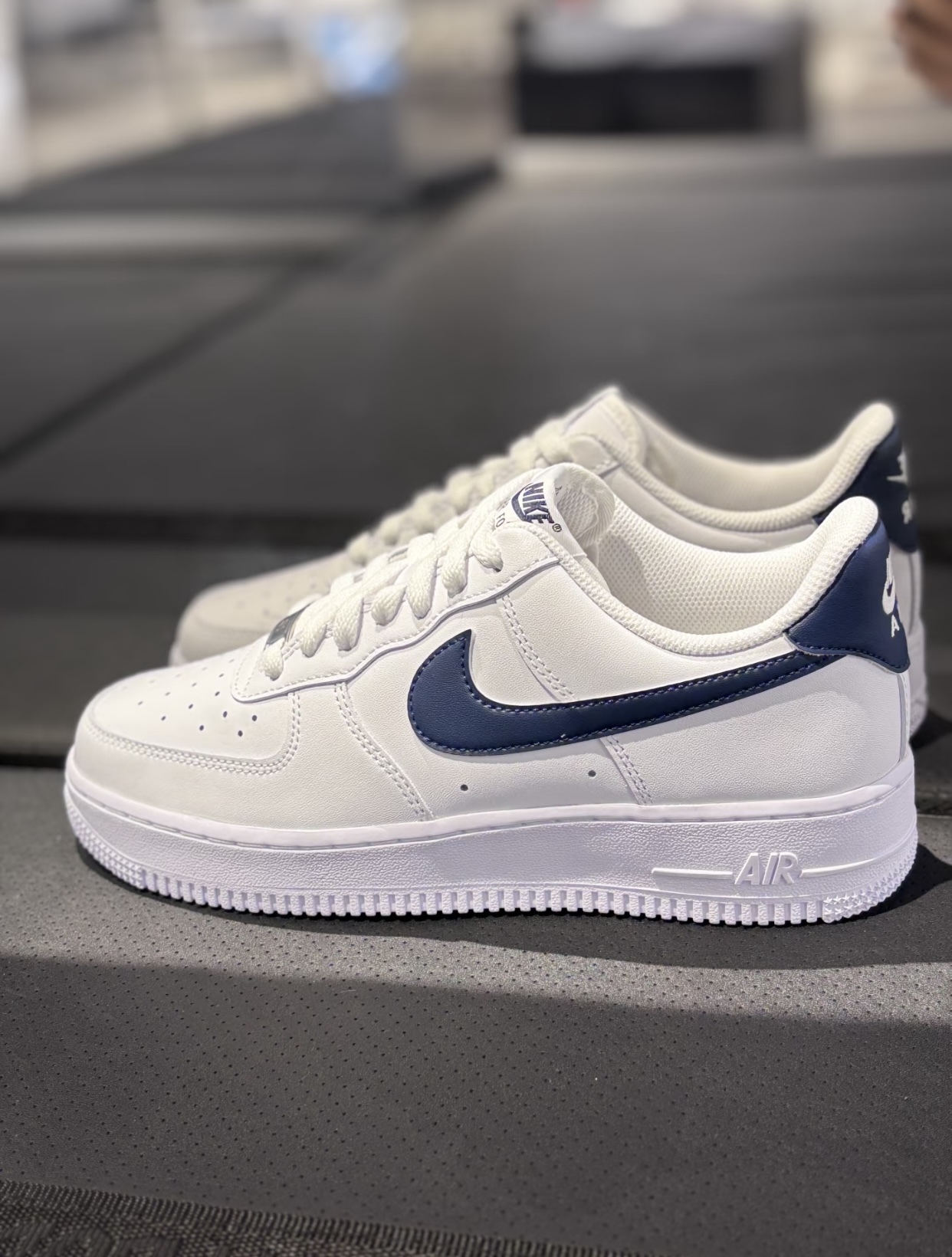 【預訂】NIKE AIR FORCE 1 LOW 白深海軍藍-MEN