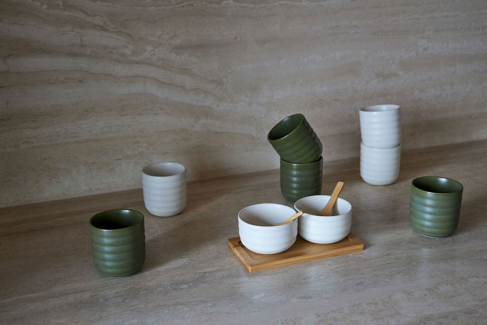 Sagaform-Ellen系列,馬克杯及小碗湯匙組,大自然的米色以及綠色。