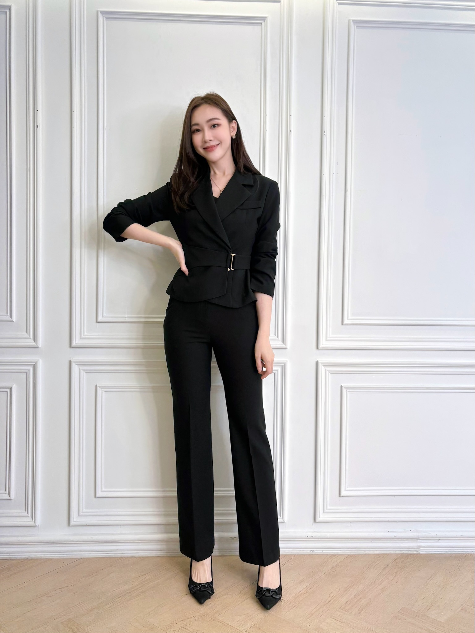 優雅側釦翻領織紋套裝-黑