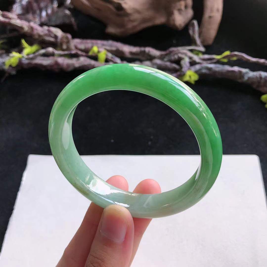 9122633 58mm冰糯種飄陽綠正圈翡翠手鐲 (56-58)
