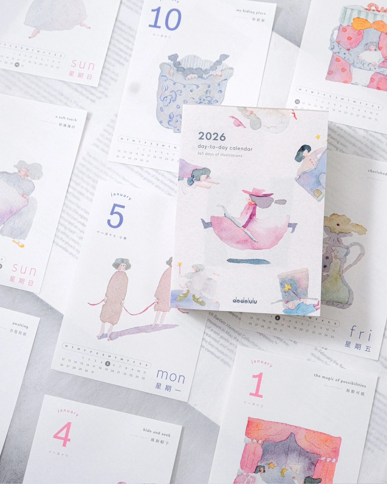 Dodolulu．2026 365女孩日曆 | 每天一頁的插畫桌曆
