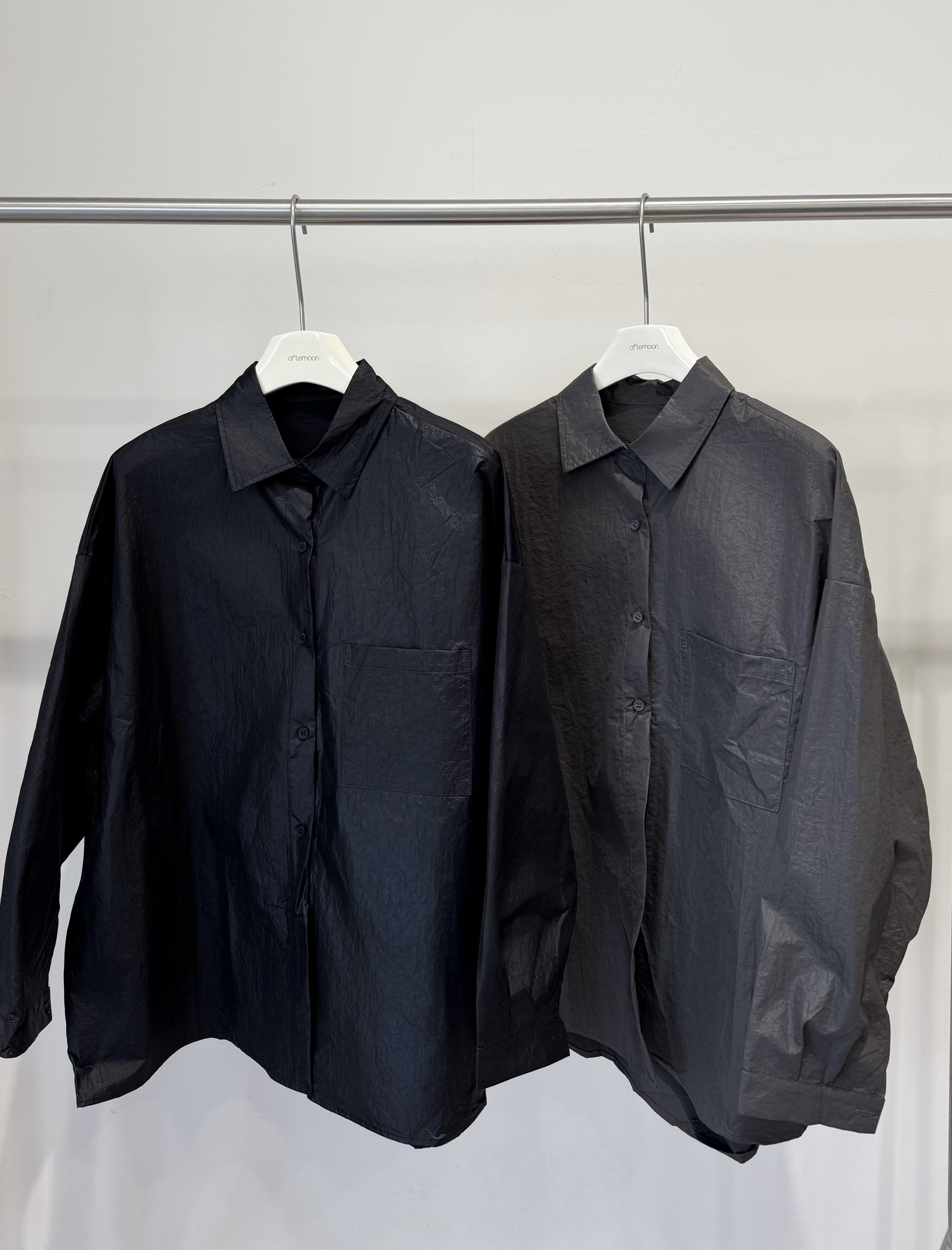 1705 霧感仿皮襯衫