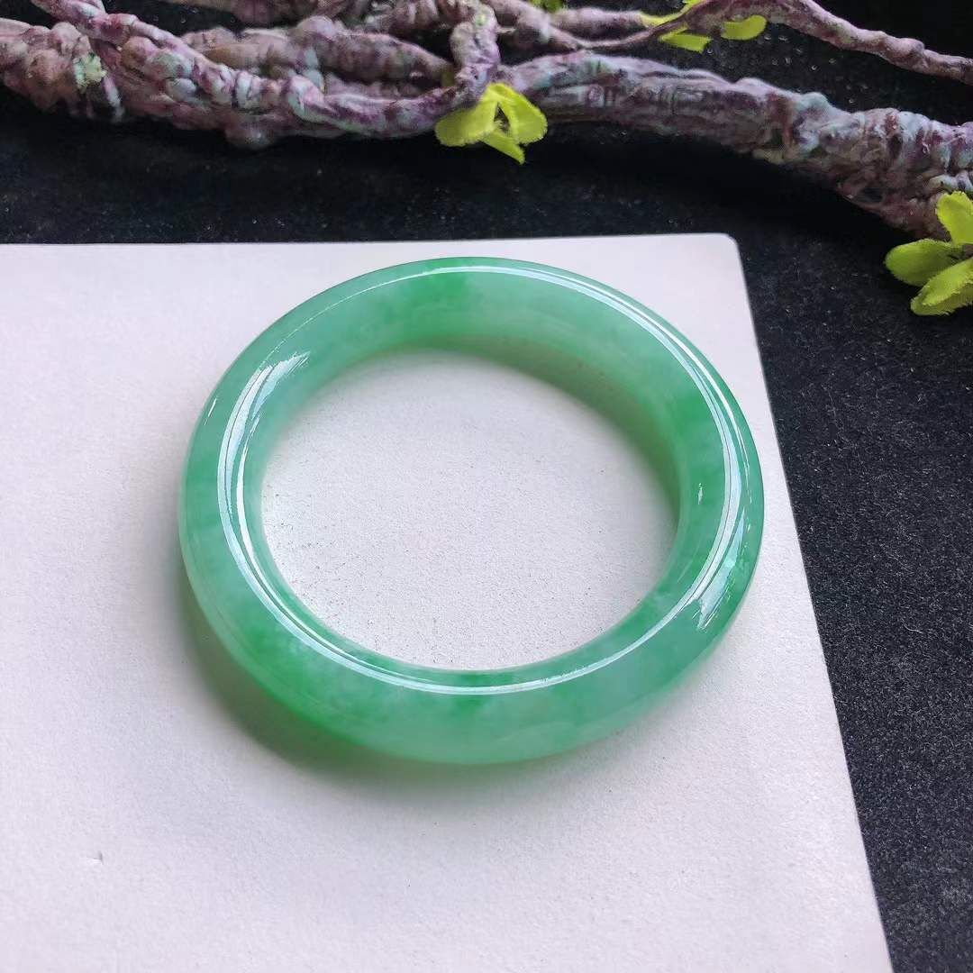 冰糯種蘋果綠圓條翡翠手鐲,天然翡翠A玉, 緬甸玉, Jade, Jadeite