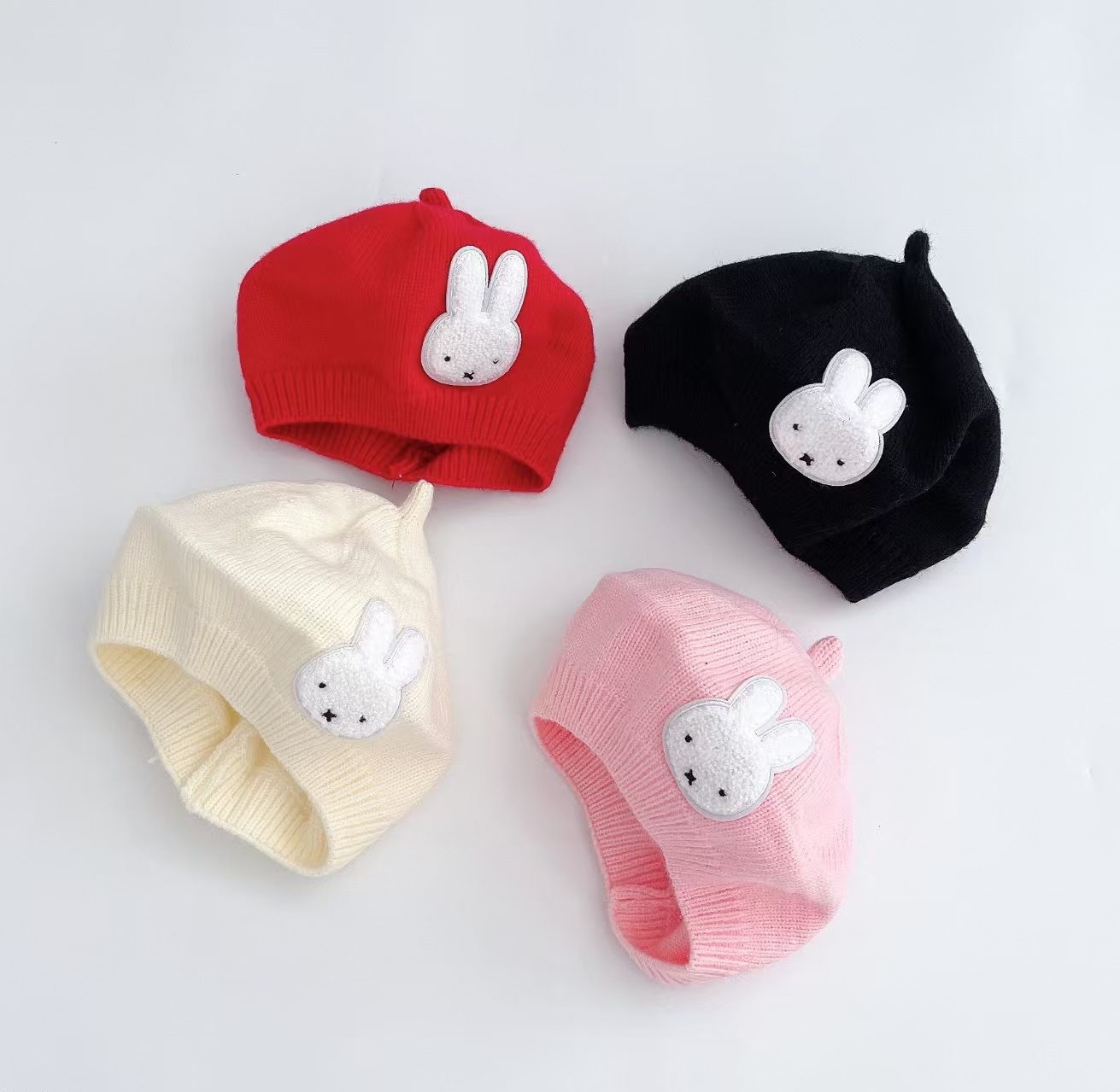 🐰𝐌𝐢𝐟𝐟𝐲 布貼貝雷帽